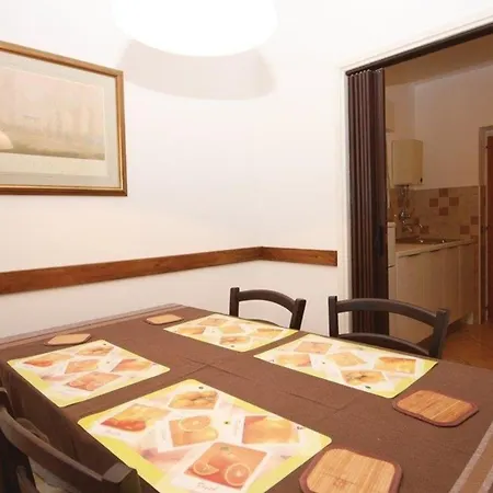 Apartment Fuer 4 Personen Ca 90 Qm In Medulin, Istrien Suedkueste Von Istrien Medulin